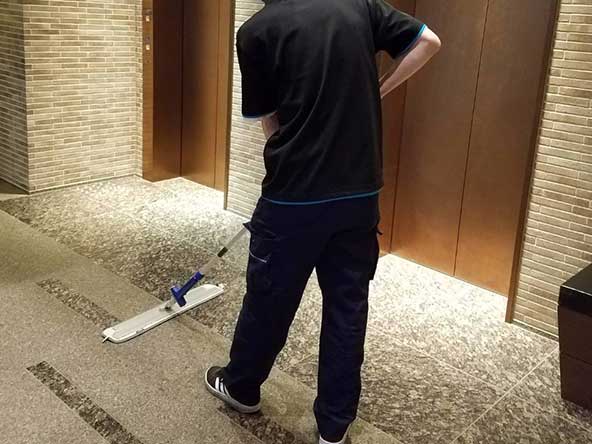ホテル客室清掃